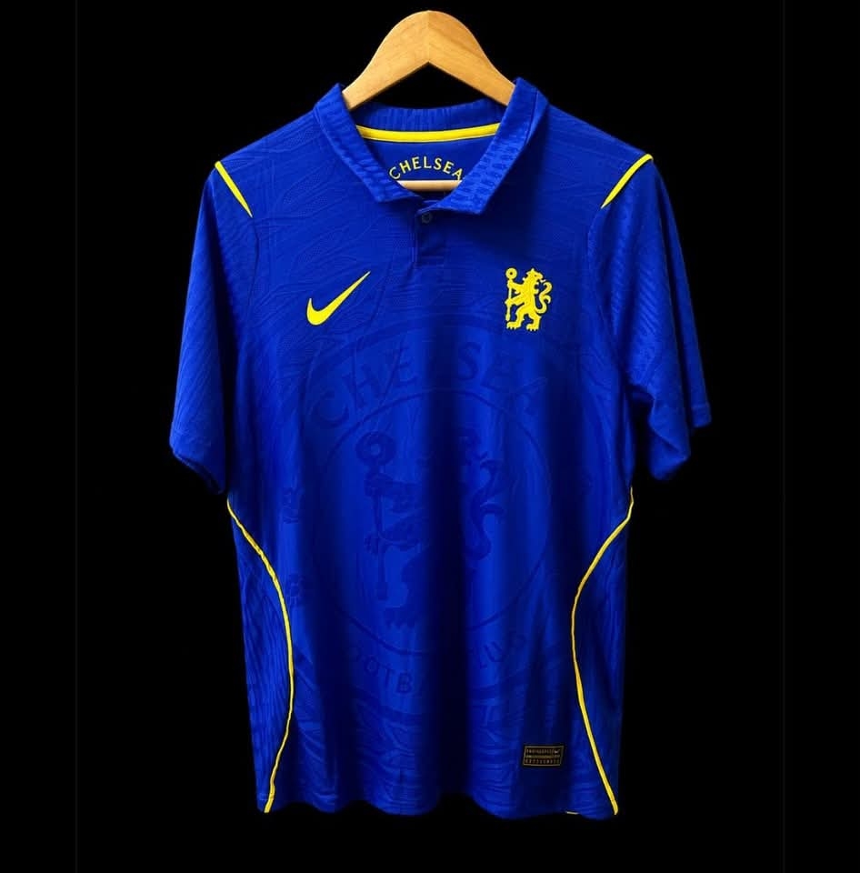 Chelsea Home kit